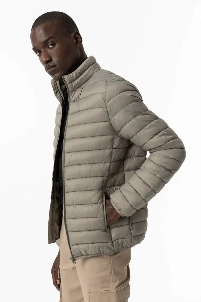 CHAQUETA ACOLCHADA VERDE HOMBRE 10056760_812