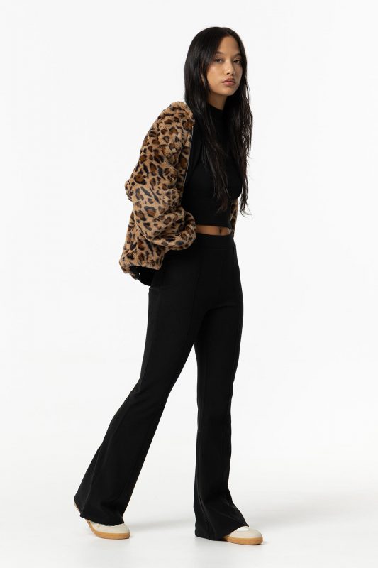 PANTALON FLARE NEGRO CHICA 10057520_000