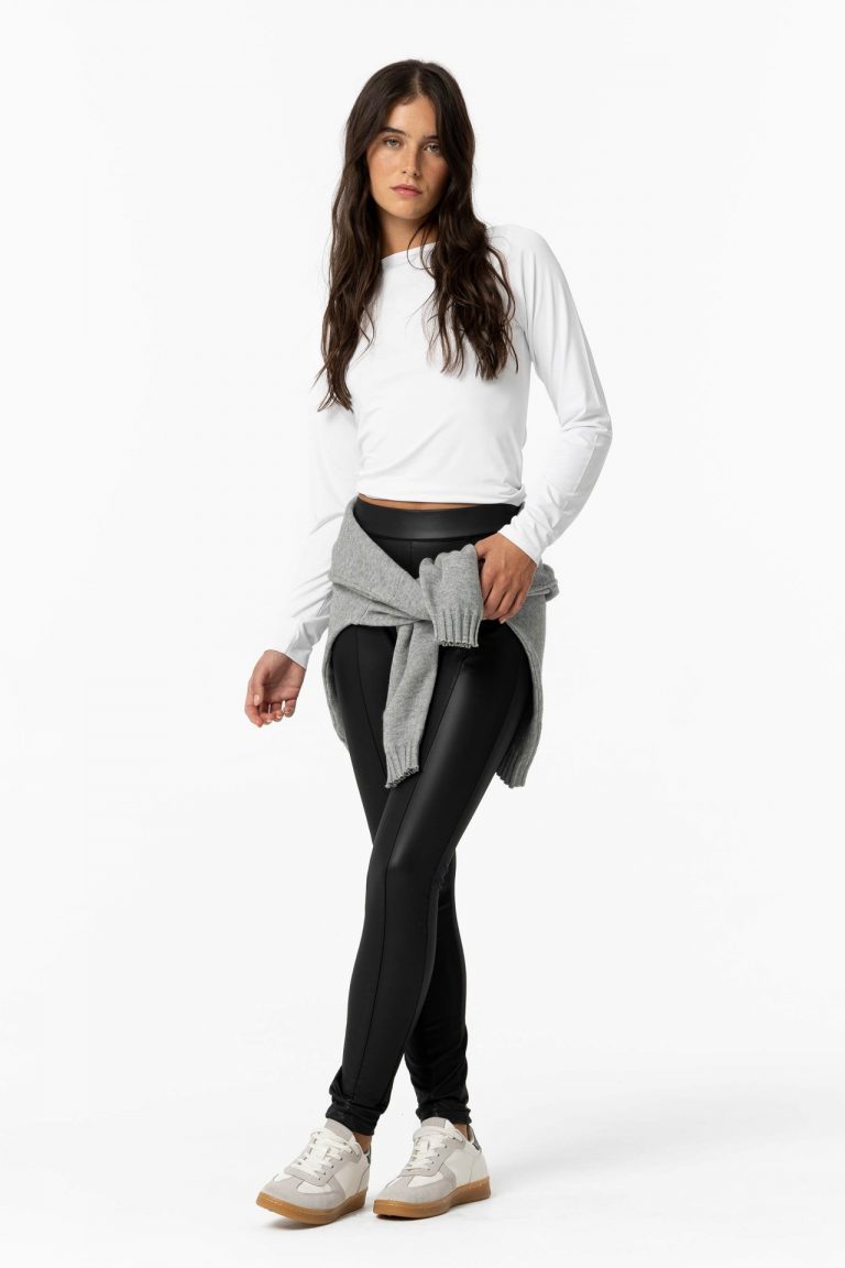 PANTALÓN NEGRO EFECTO PIEL MUJER 10056380_000