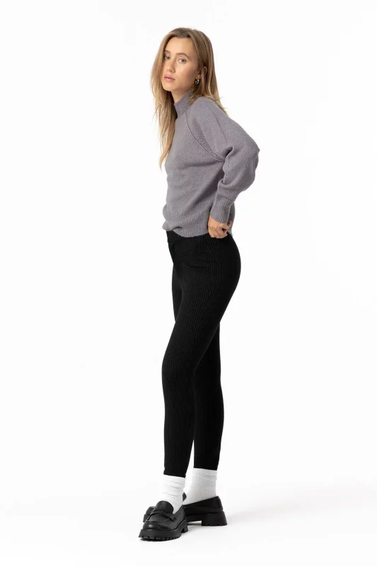 PANTALON SLIM RAYAS MUJER 10057506_000