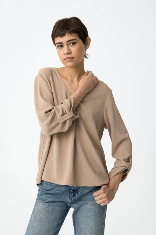 BLUSA SATINADA BEIGE MUJER 10059312_160