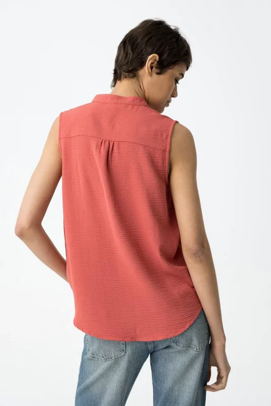 BLUSA SATINADA ROJA SIN MANGAS MUJER 10059540_447