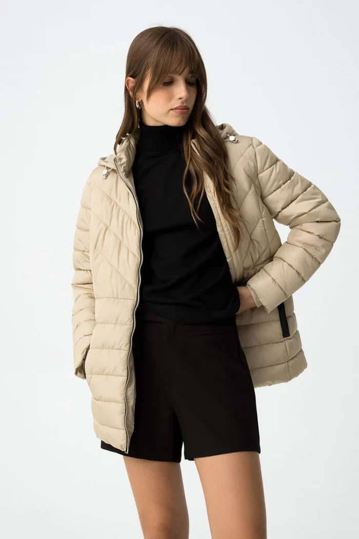 ABRIGO ACOLCHADO BEIGE CAPUCHA MUJER 10061996_134