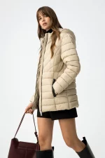 ABRIGO ACOLCHADO BEIGE CAPUCHA MUJER 10061996_134