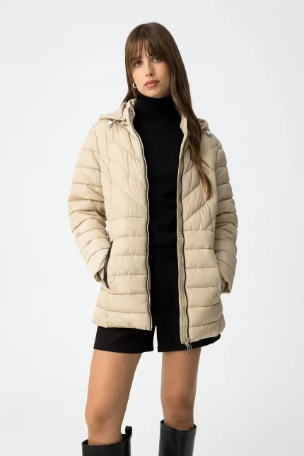 Cazadora Acolchada Beige ABRIGO ACOLCHADO BEIGE CAPUCHA MUJER 10061996_134