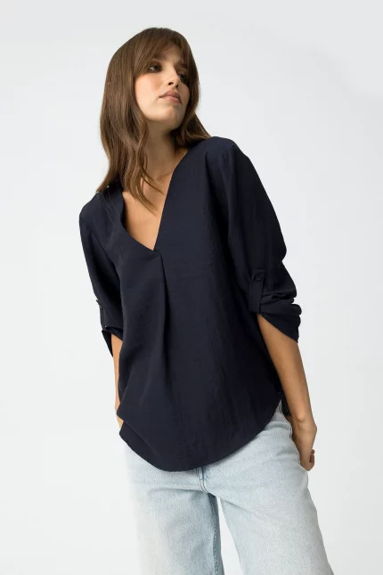 BLUSA ESCOTE PICO AZUL MARINO MUJER 10062270_798