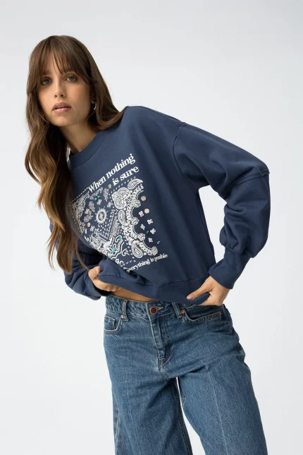 SUDADERA AZUL ESTAMPADA MUJER 10062966