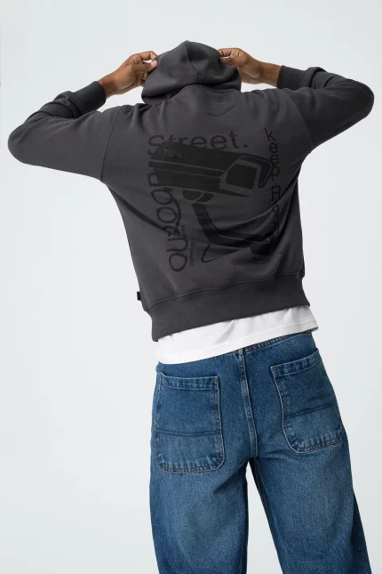 SUDADERA STREETWEAR CON CAPCUCHA GRIS CHICO 10062417_048