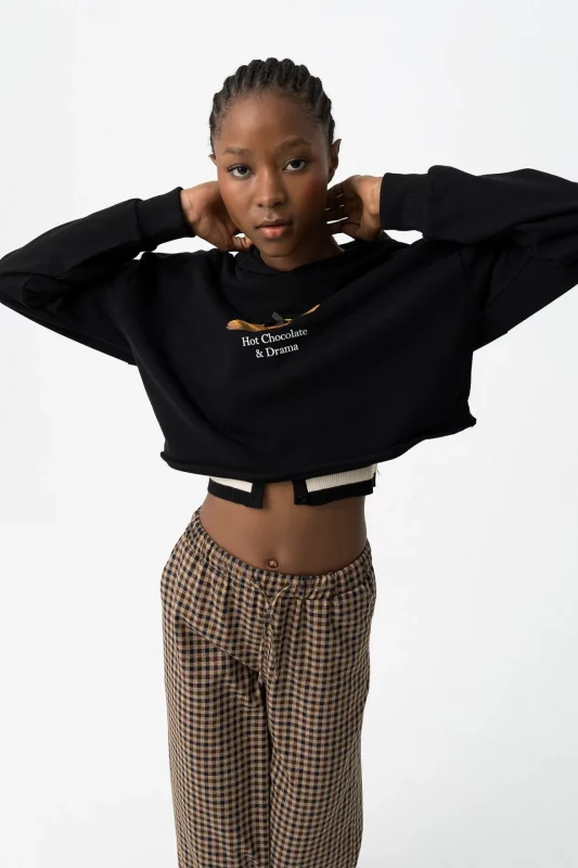 SUDADERA croissant CROP NEGRA CHICA CROISSANT CHICA TIFFOSI BRUNOS MODA 10061907_000