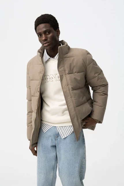 ABRIGO ACOLCHADO BEIGE HOMBRE 10061864 117 1 ABRIGO ACOLCHADO BEIGE HOMBRE 10061864_117 (2)