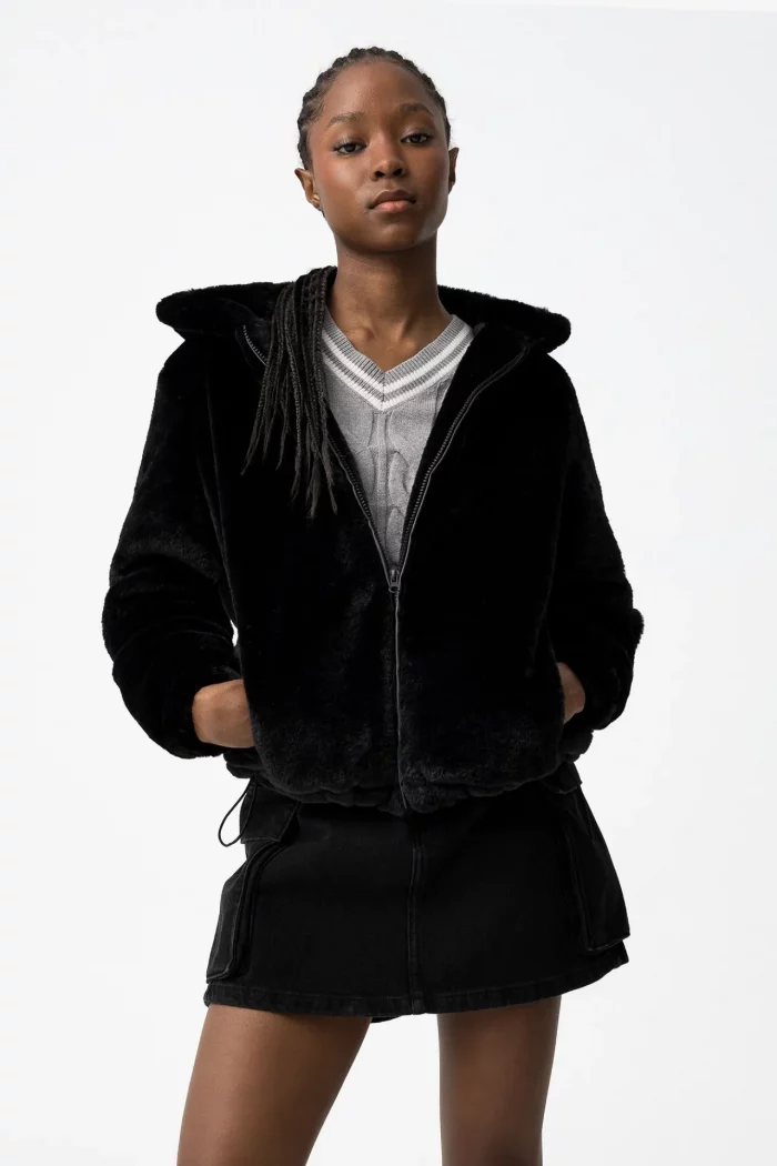 ABRIGO PELO NEGRO CHICA 10062701