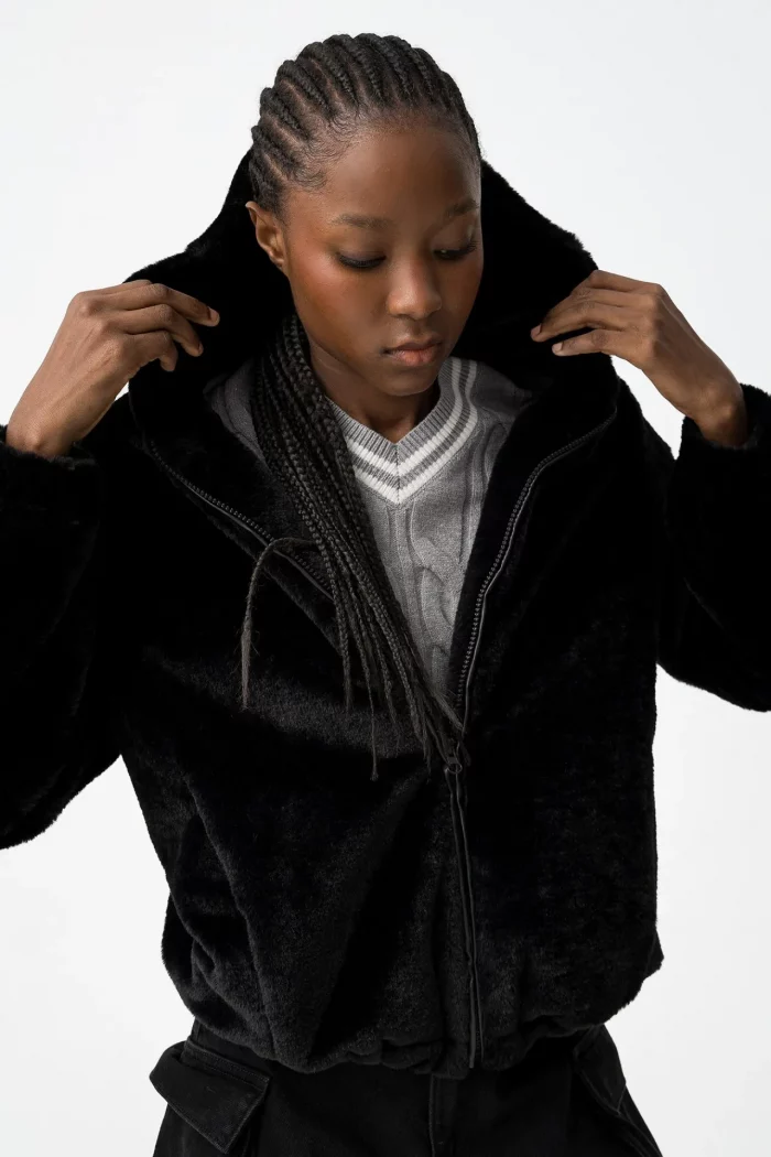 ABRIGO PELO NEGRO CHICA 10062701