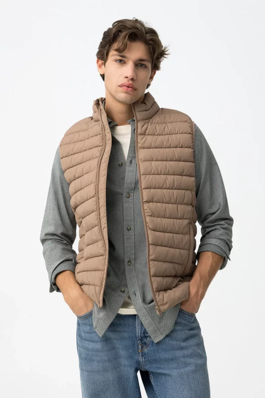 CHALECO ACOLCHADO BEIGE HOMBRE 10061880_180