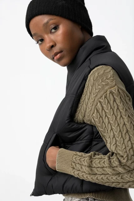 CHALECO ACOLCHADO NEGRO CHICA 10062698 000 6 CHALECO ACOLCHADO NEGRO CHICA 10062698_000