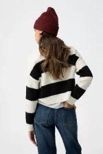 JERSEY OVERSIZE LANA RAYAS NEGRAS CHICA TIFFOSI BRUNOS 10061931_000