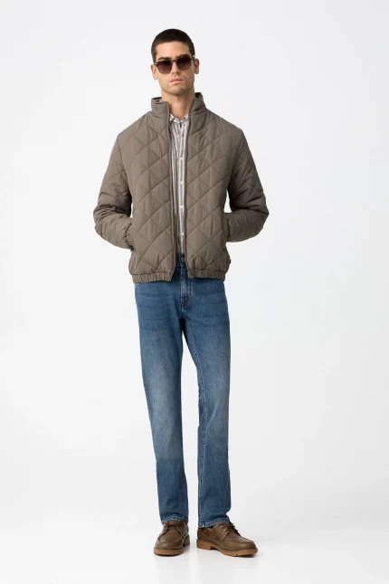 VAQUERO REGULAR FIT LAVADO MEDIO HOMBRE 10063580_M1032