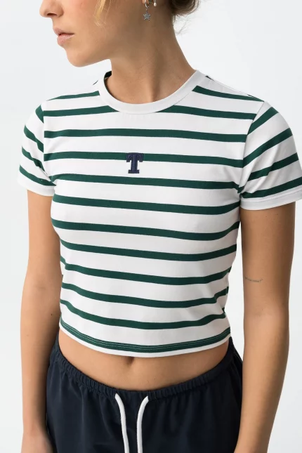 CAMISETA CROP DE RAYAS CHICA 10064628_884