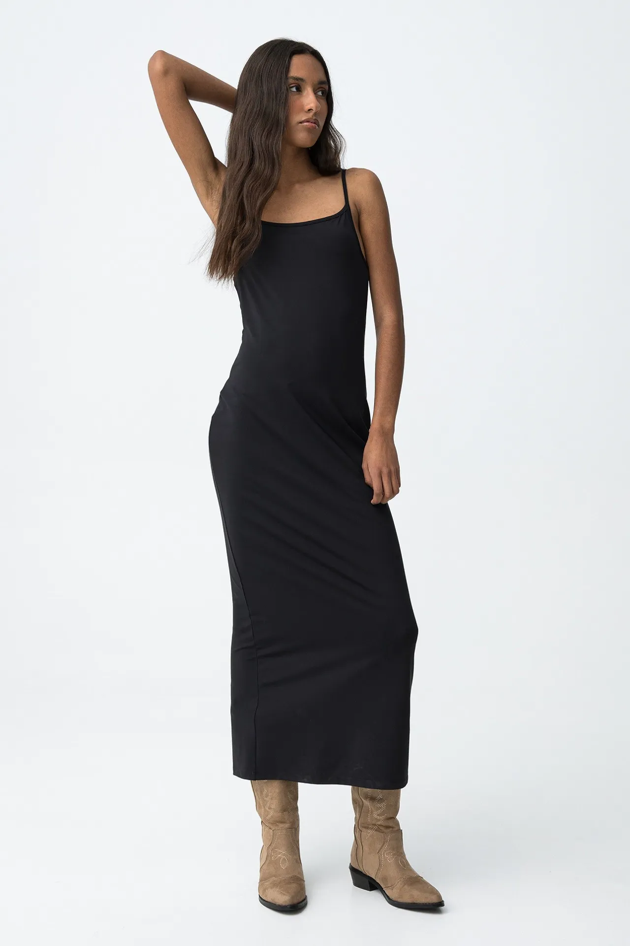 VESTIDO LARGO NEGRO CHICA 10064670_000 BRUNOS TIFFOSI (2) VESTIDO LARGO NEGRO CHICA 10064670_000 BRUNOS TIFFOSI (1)