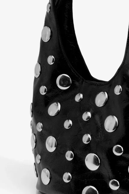 BOLSO TACHUELAS NEGRO MUJER 10067235_000 TIFFOSI BRUNOS (2)